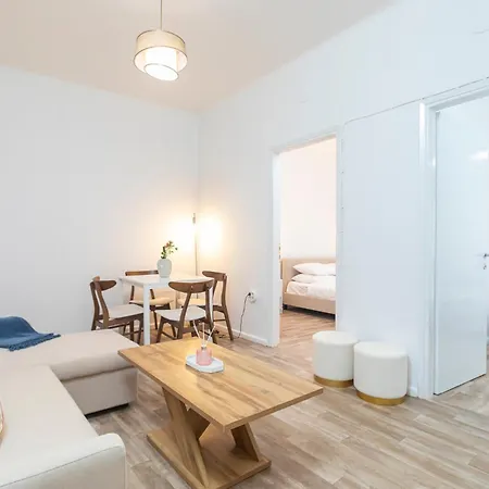Mainavenue Living Local Apartment Thessaloniki Exterior photo
